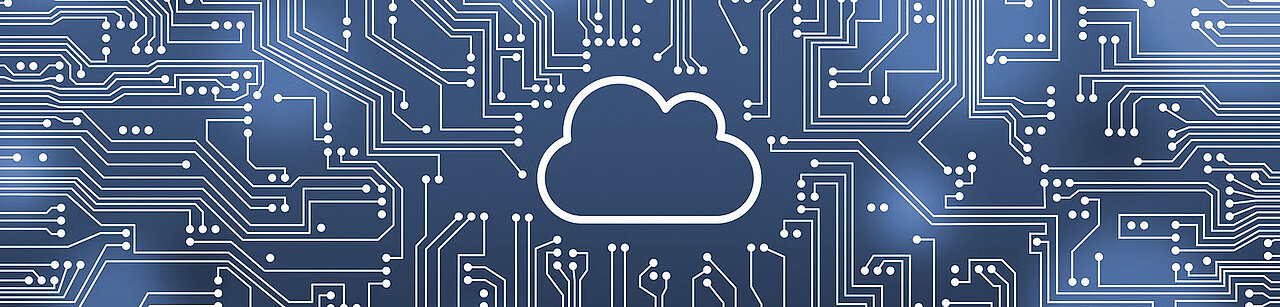 Platinen, mit dem Cloud-Symbol im Mittelpunkt