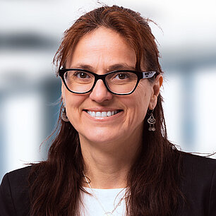 Portrait Katja Holzer