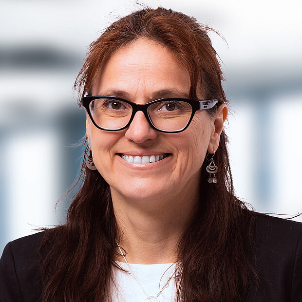 Portrait Katja Holzer