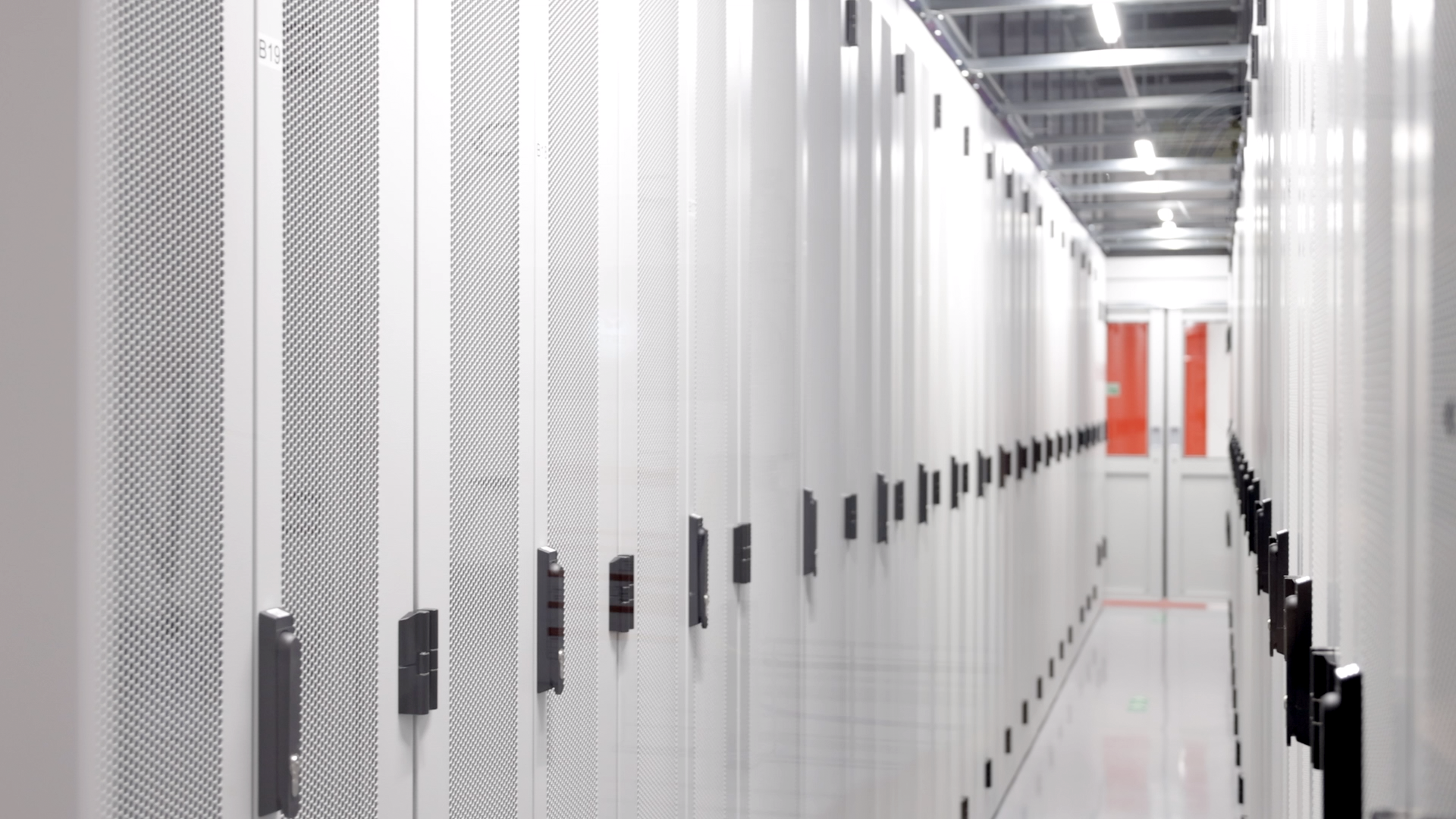 Serverflur in einem Rechenzentrum